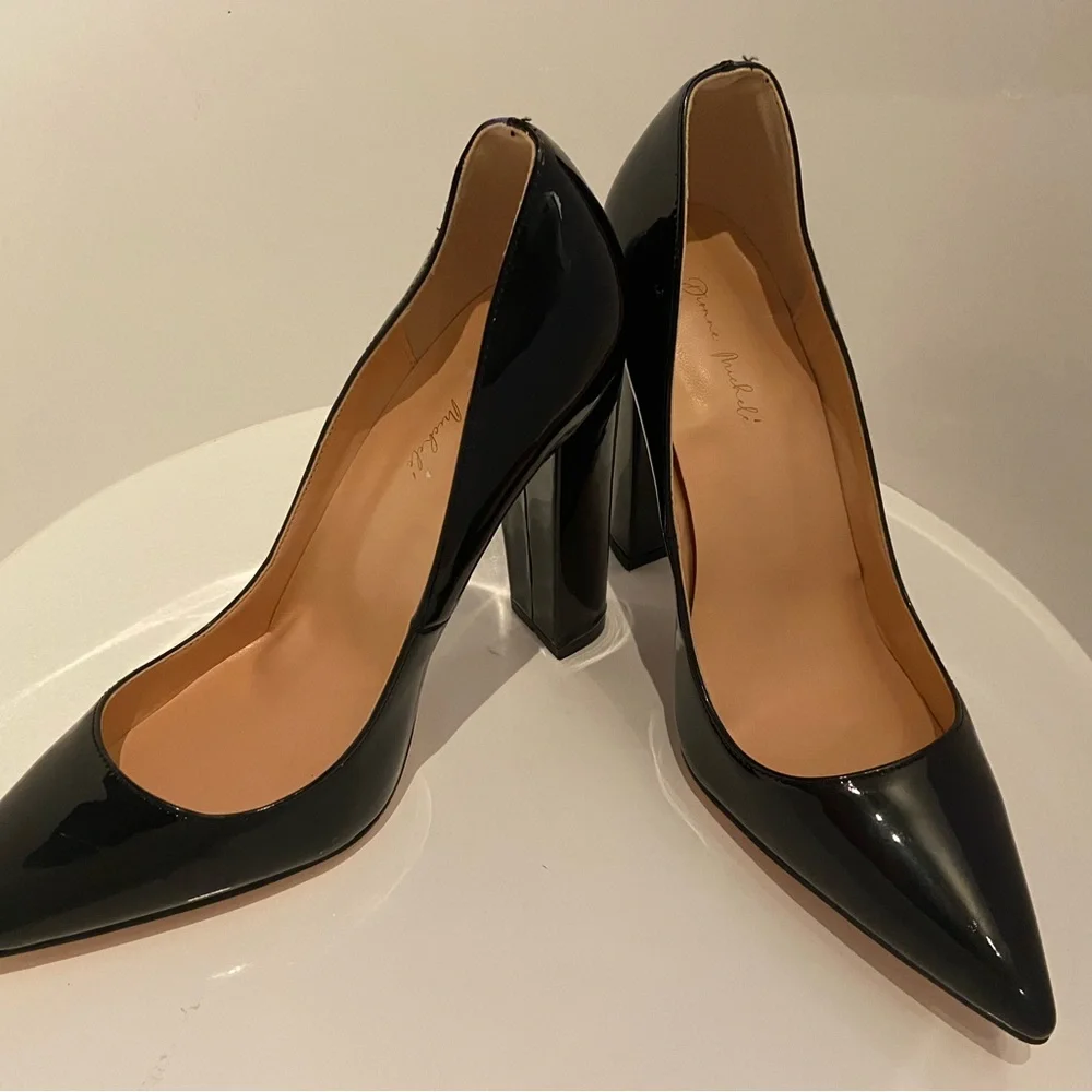 Dionne Micheli Shoes - Picture 4 of 4